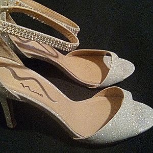 Woman's Nina rhinestone peep toe strapping high hills!